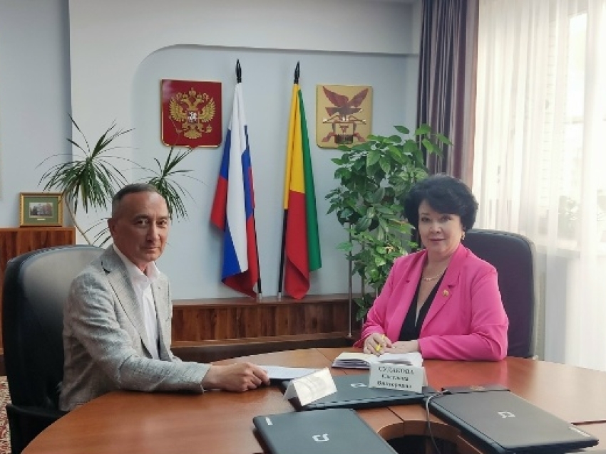 Рабочая встреча Уполномоченного по правам человека и председателя Избирательной комиссии Забайкальского края.